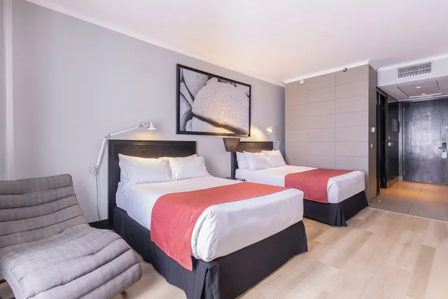 غرفة بسريرين مزدوجين، Wyndham Santiago Pettra 4/10