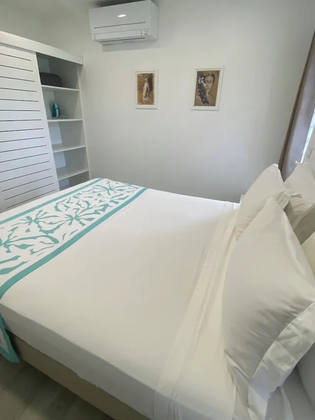 Mezzanine, Garden, Deluxe, Bungalow, 2 Queen Beds, Sofa، Moorea Sunset Beach 2/4