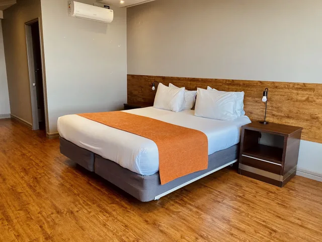 غرفة تنفيذية بسريرين منفصلين بغرفة نوم واحدة، Hotel Spark Suites Iquique 2/4