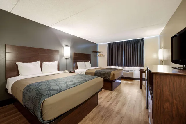 غرفة رباعية، Econo Lodge Darien Lakes 2/8