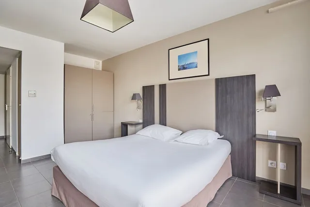 Superior, Studio, Queen Bed, Appart hotel Odalys City Marseille Centre Parc Chanot Velodrome 5/10