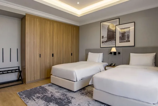 فيلا تنفيذية بسريرين كينج بشرفة بـ3 غرف نوم، فندق راديسون مطار الرياض(Radisson Riyadh Airport) 5/9