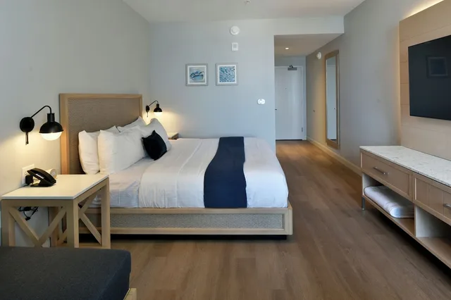 غرفة قياسية بسرير كينج، Chesapeake Beach Resort And Spa 1/4