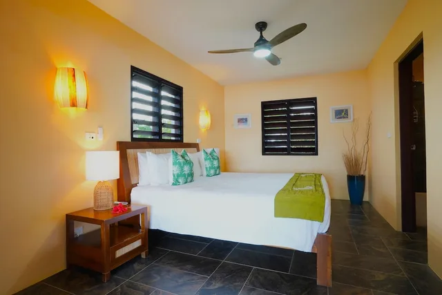 1 Bedroom, Suite, King Bed, Ocean Front، Nasama Resort 3/5