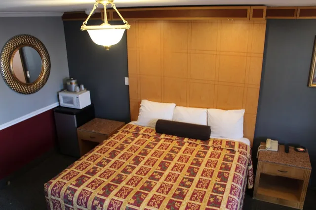 Superior, King Bed, Smoking, Liberty Inn Atlantic City 10/10