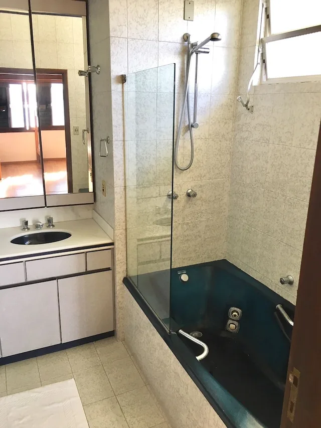 Female Dorm, Female Only, Standard, 6 Bunk Beds، Hostel Berghaus 3/4