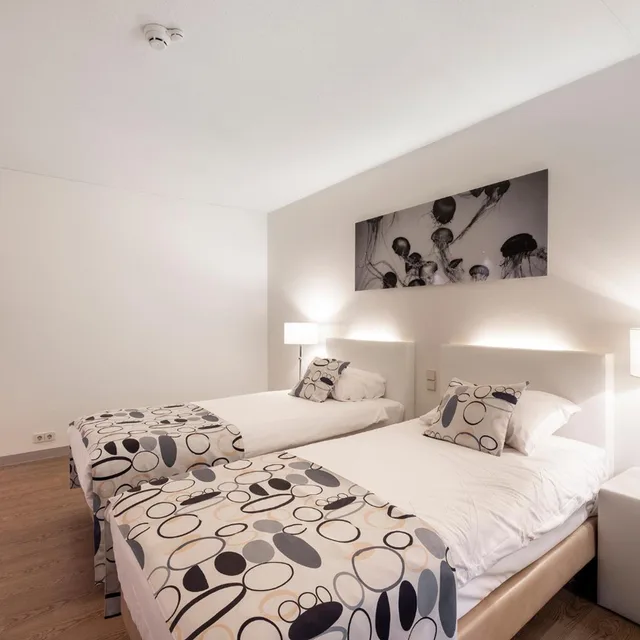 غرفة بسرير مزدوج بإطلالة على البحيرة، Hotel Mitland 2/10