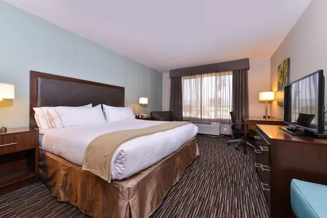 غرفة قياسية بسرير كينج، Holiday Inn Express Hotel & Suites Indio - Coachella Valley 3/6