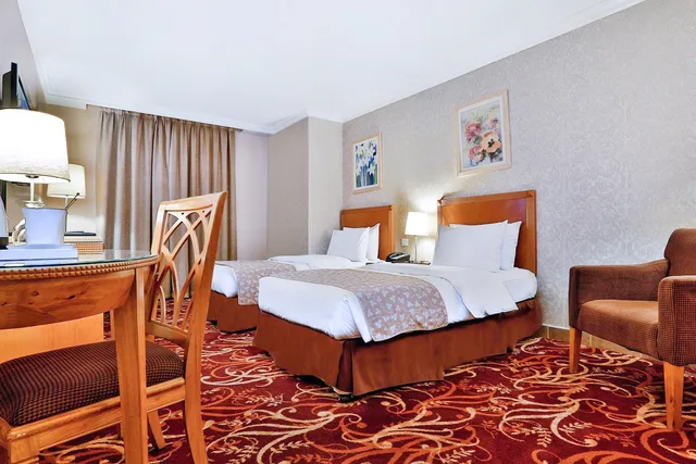 غرفة قياسية مزدوجة، GENEVA HOTEL 1/2