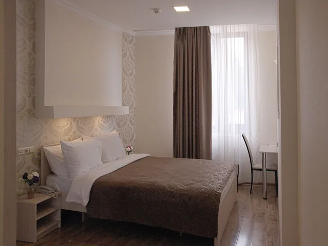 غرفة قياسية بسريرين منفصلين، Tiflis Hotel 3/6