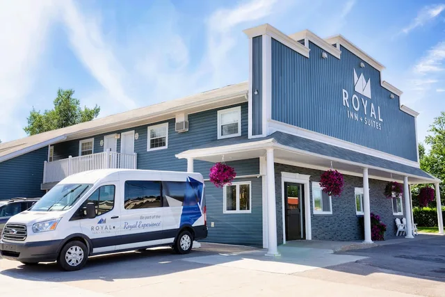 Royal Inn & Suites، كورنر بروك 44/50