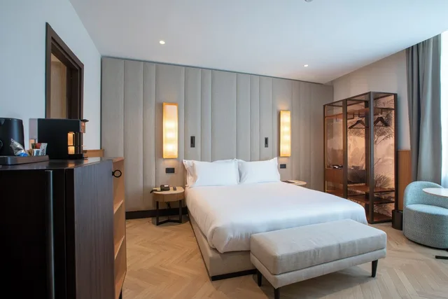Executive, King Bed, Circle 6 Rome Hotel 3/10