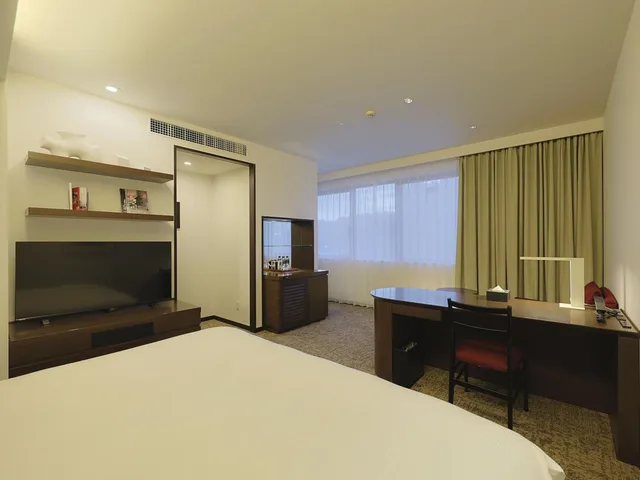Deluxe, Double Bed, North Wing, JR KYUSHU HOTEL KAGOSHIMA 7/10