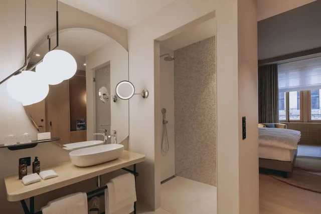 غرفة سيغنتشر بسرير كينج، Hotel Marthof Basel 3/3