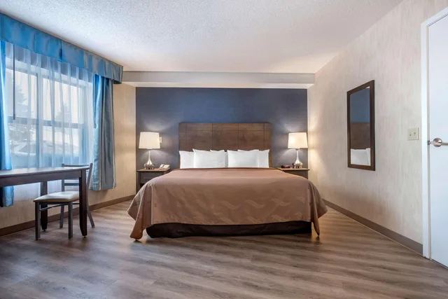 جناح لذوي الإعاقة، Quality Suites Quebec 1/4