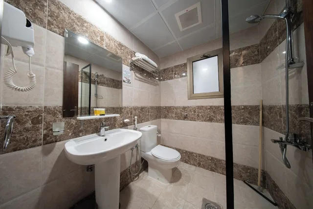 Family Suite, 1 Double and 3 Single Beds، Abraj Almarzam Hotel 5/8
