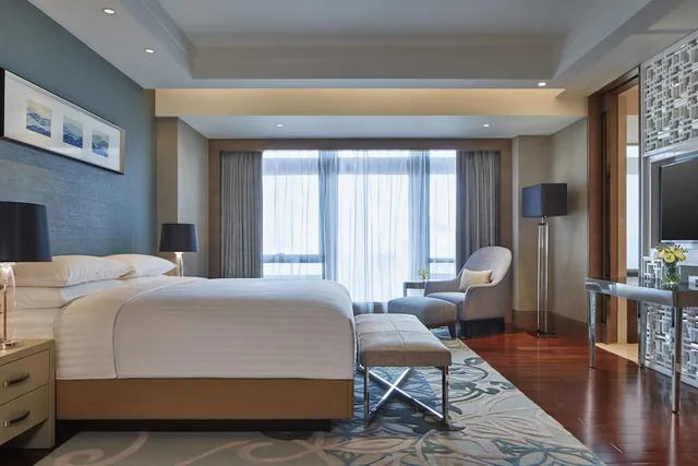 غرفة ديلوكس بإطلالة على المدينة مفردة بسرير كينج للمدخنين، Zhuhai Marriott Hotel 3/7