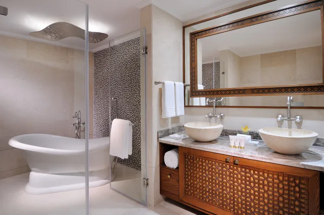 Junior Suite Al Bidda، Souq Waqif Boutique Hotels By Tivoli 2/2