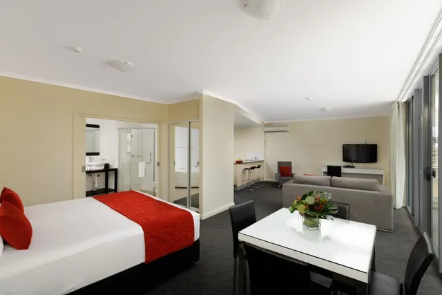 استوديو ديلوكس، Rydges Mount Panorama Bathurst 1/2