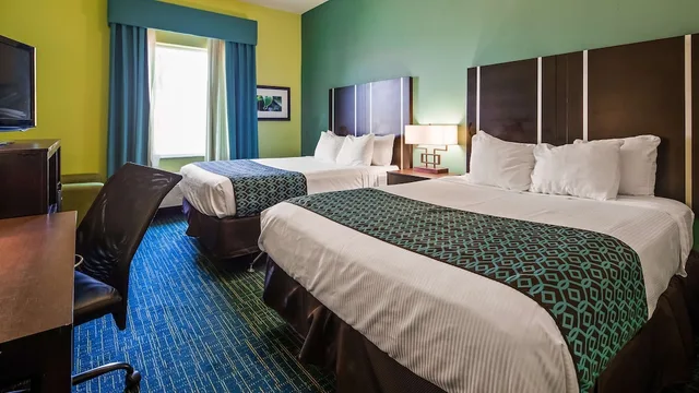 غرفة قياسية بسرير كينج، Best Western Plus Carrizo Springs Inn And Suites 4/10
