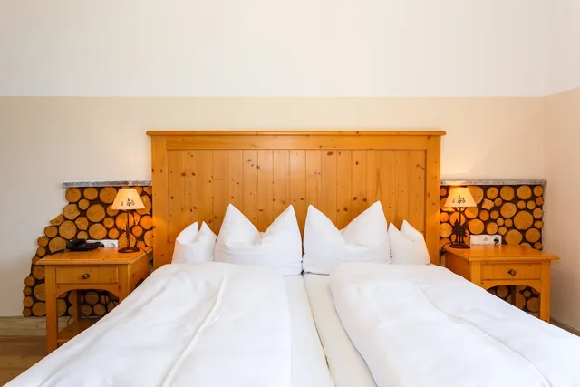 غرفة كلاسيكية بسرير كوين، Landhotel and Berggasthof Panorama 4/7