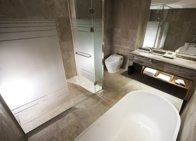 جناح عائلي بسرير مزدوج وسريرين منفصلين بإطلالة على البحر، Grabel Hotel Jeju 5/5