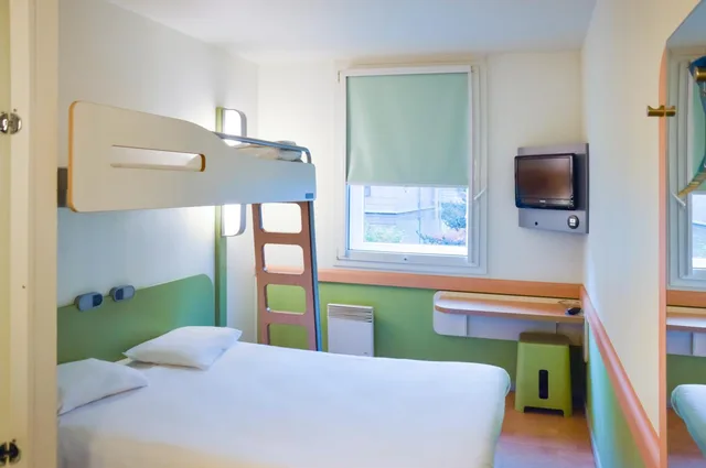 غرفة ثلاثية بسرير بطابقين، Ibis Budget Velizy 7/10