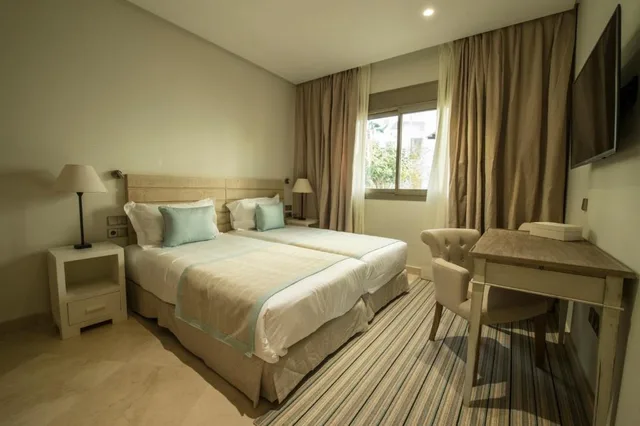 جناح مفرد بـ3 غرف نوم بإطلالة جزئية على البحر، Las Terrazas de Abama Suites 6/7