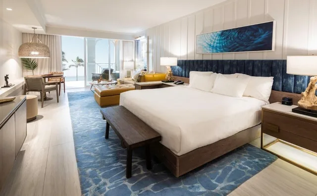 Premier, Suite, King Bed, Ocean Front, Sofa، Cheeca Lodge Amp Spa 1/2