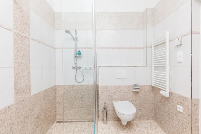 شقة سوبيريور بسرير كوين وسرير فردي بغرفة نوم واحدة بمطبخ، Prague Siesta Apartments 5/7