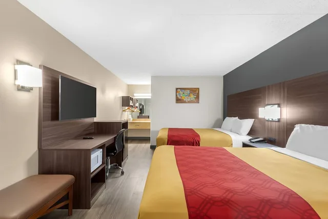 غرفة قياسية بسرير مزدوج للمدخنين، Econo Lodge Creedmoor - Butner 3/10
