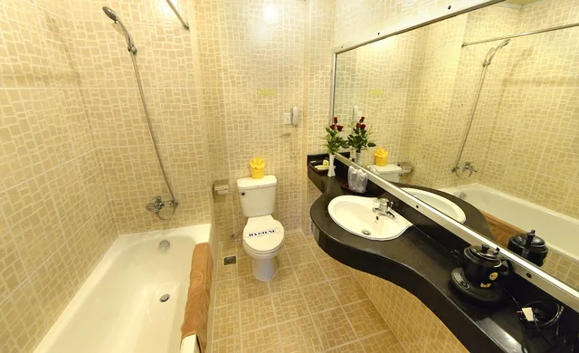 جناح ملكي بسرير كينج، Thanh Lich Royal Boutique Hotel 2/3