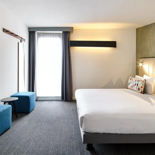 غرفة بسرير كينج مع أريكة، Best Western Hotel Wavre 5/10