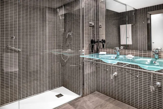 غرفة بسرير مزدوج مع سرير إضافي، B&B HOTEL Vitoria General Alava 8/8