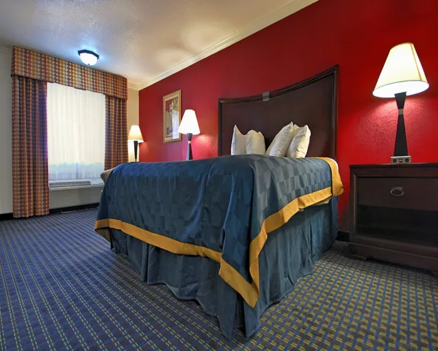 غرفة بسرير كينج، Americas Best Value Inn Kingsville 3/5