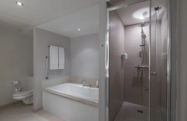 جناح بغرفة نوم واحدة، The Morrison Dublin, Curio Collection by Hilton 3/5