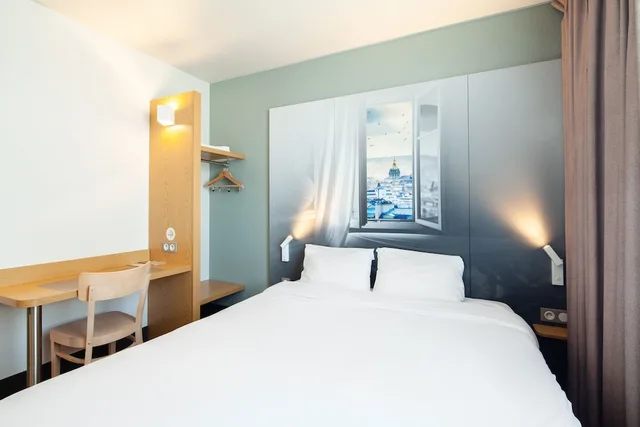 غرفة بسريرين منفصلين، B&B Hotel Paris Le Bourget 2/4