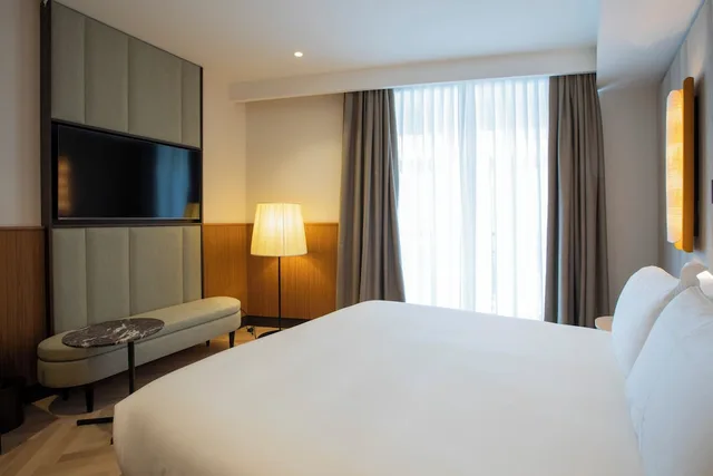 Executive, King Bed, Circle 6 Rome Hotel 7/10