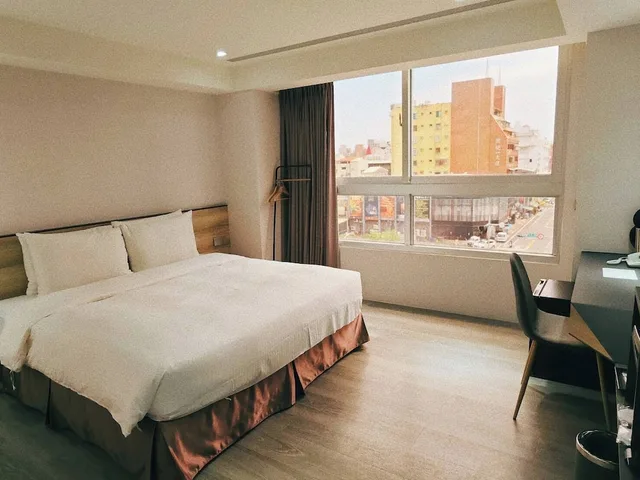 غرفة بسرير كوين بإطلالة على المتنزه، D.D Hotel 2/6