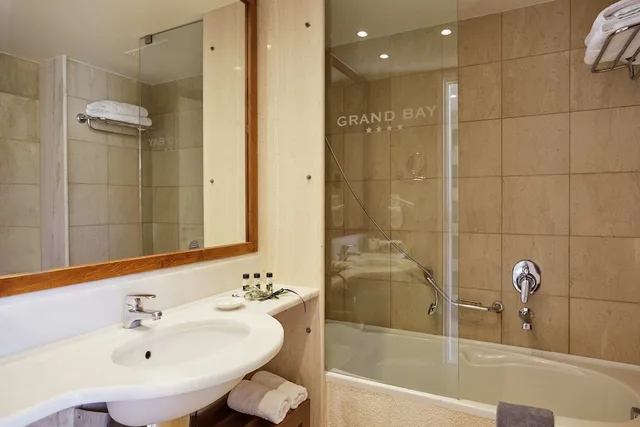 Junior Suite, Double and Twin Beds, Sea View, Accessible, GRAND BAY BEACH RESORT KOLYMBARI 3/3