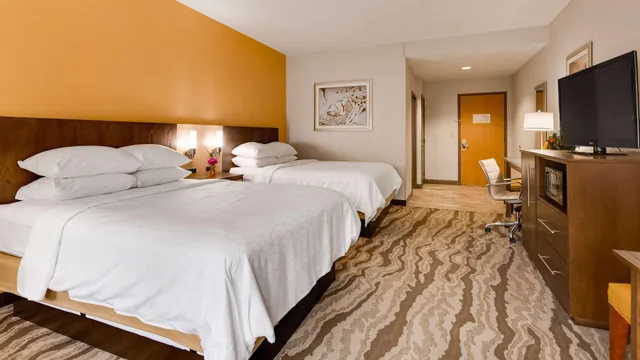 Suite, 2 Queen Beds, River View, Balcony or Patio, Corner، Best Western Plus River Escape Inn & Suites 3/10