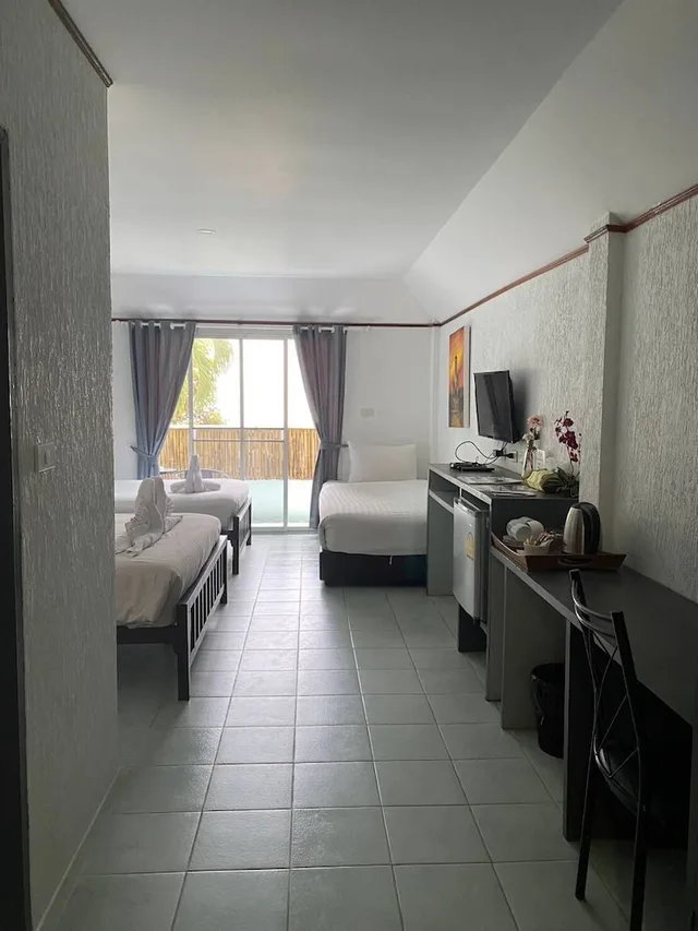 غرفة عائلية رباعية بسرير كوين وسرير فردي، Samui Green Hotel 3/3