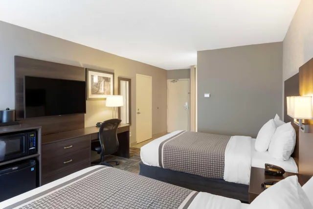 Room, Quadruple, 2 Double Beds, Best Western Milton 4/8