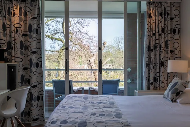 Standard, Queen Bed, Lake Side، Hotel Mitland 5/6
