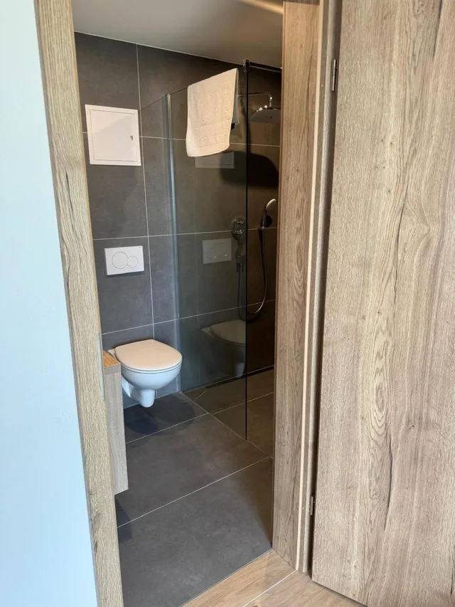 استوديو عائلي، B&S Hotel 10/10