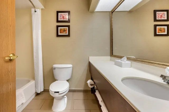 غرفة قياسية بسريرين كوين، Comfort Inn Charlotte 6/7