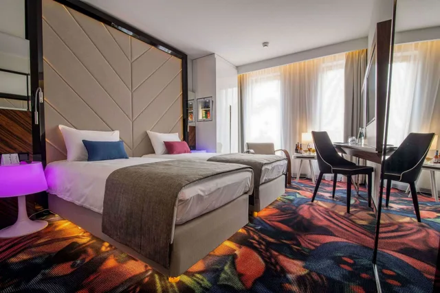 غرفة عائلية بسريرين منفصلين مع أريكة، Inx Design Hotel 1/5