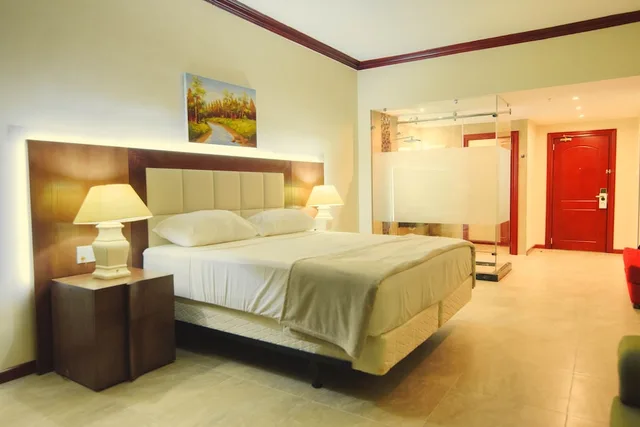غرفة بسريرين كوين للمدخنين، Ramada by Wyndham Princess Georgetown 1/4