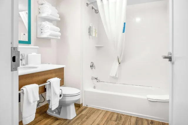 جناح بسرير كينج، Hampton Inn Grand Rapids North 5/5