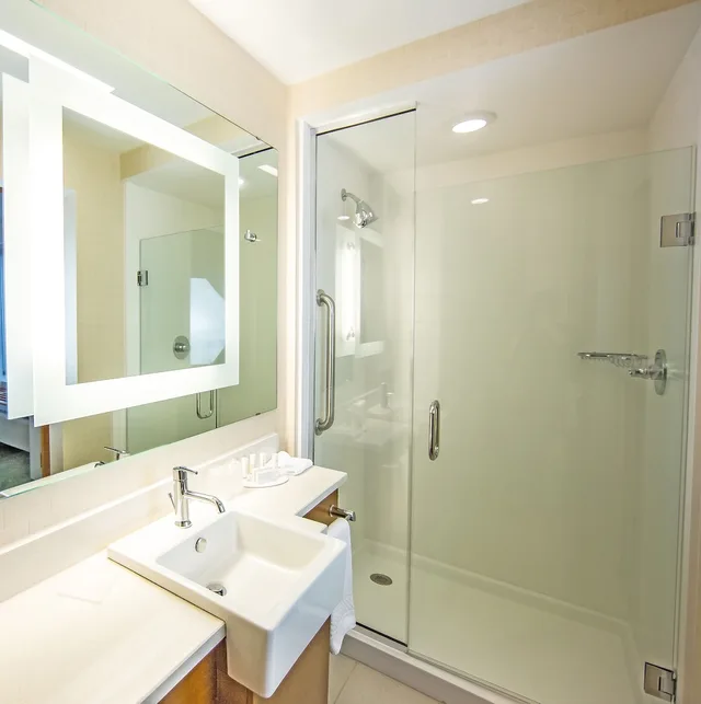 استوديو بسريرين كوين مع أريكة لذوي الإعاقة، SpringHill Suites Lumberton 5/7